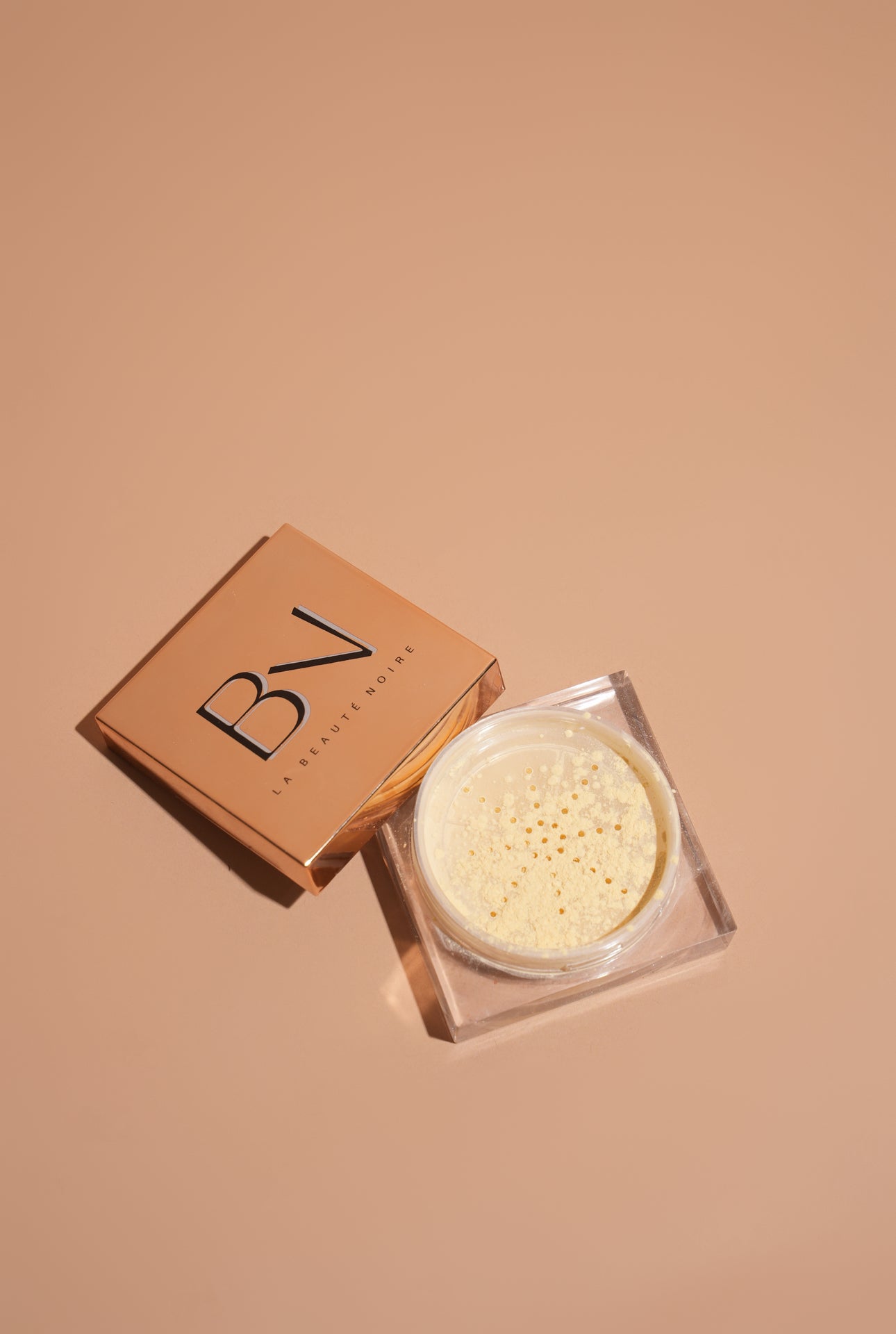 ULTIMATE PLUSH BLURRING SETTING POWDER