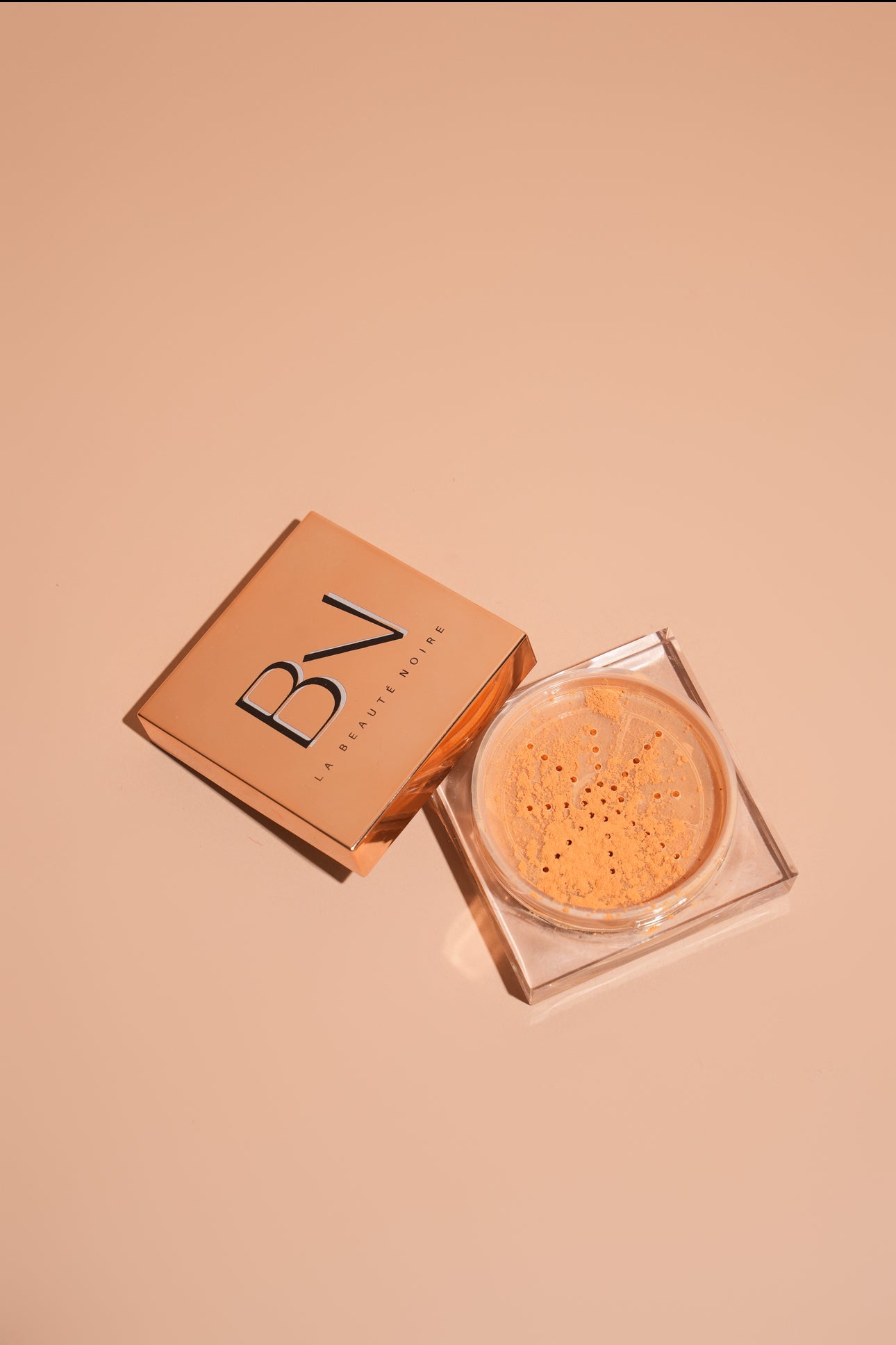 ULTIMATE PLUSH BLURRING SETTING POWDER