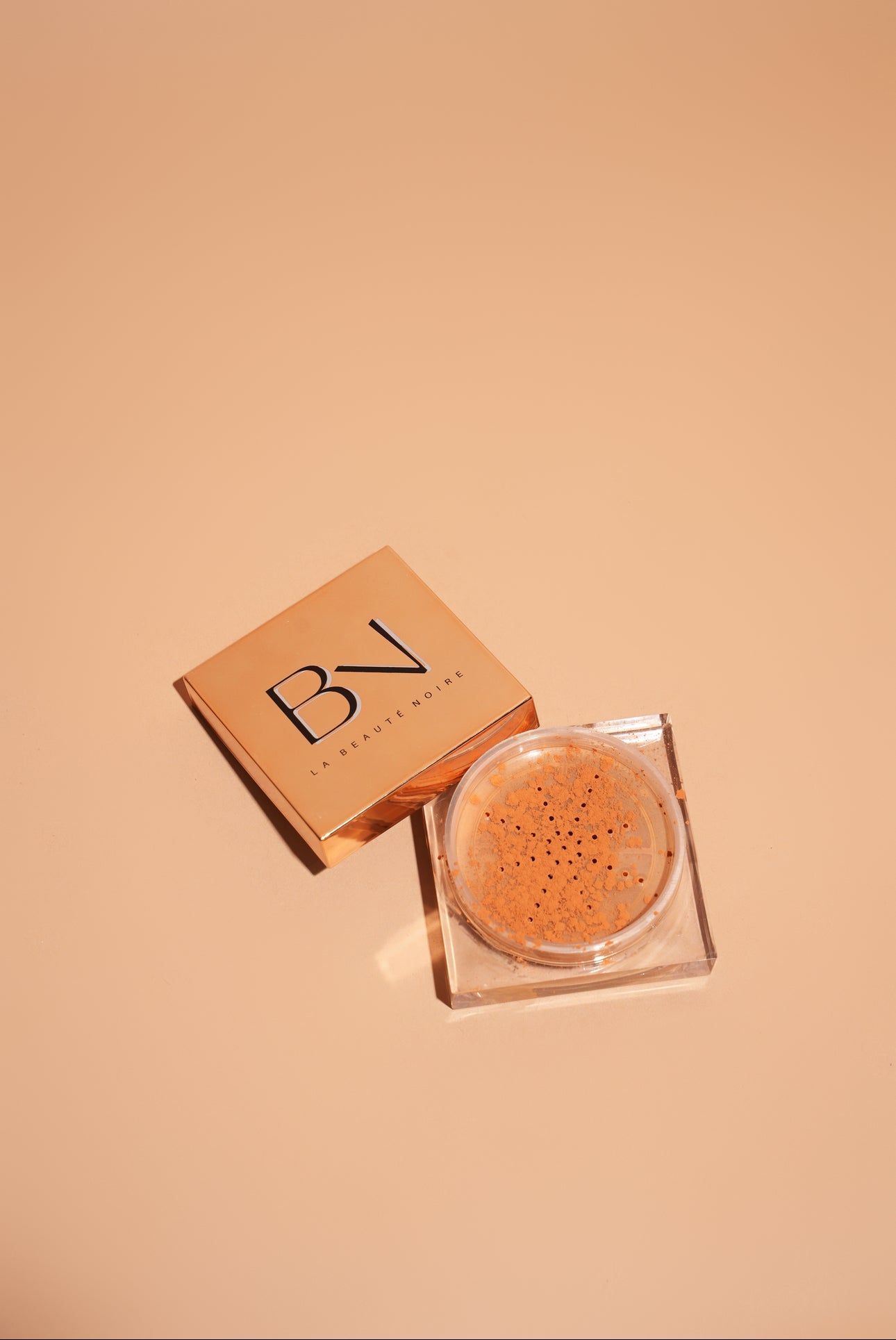 ULTIMATE PLUSH BLURRING SETTING POWDER